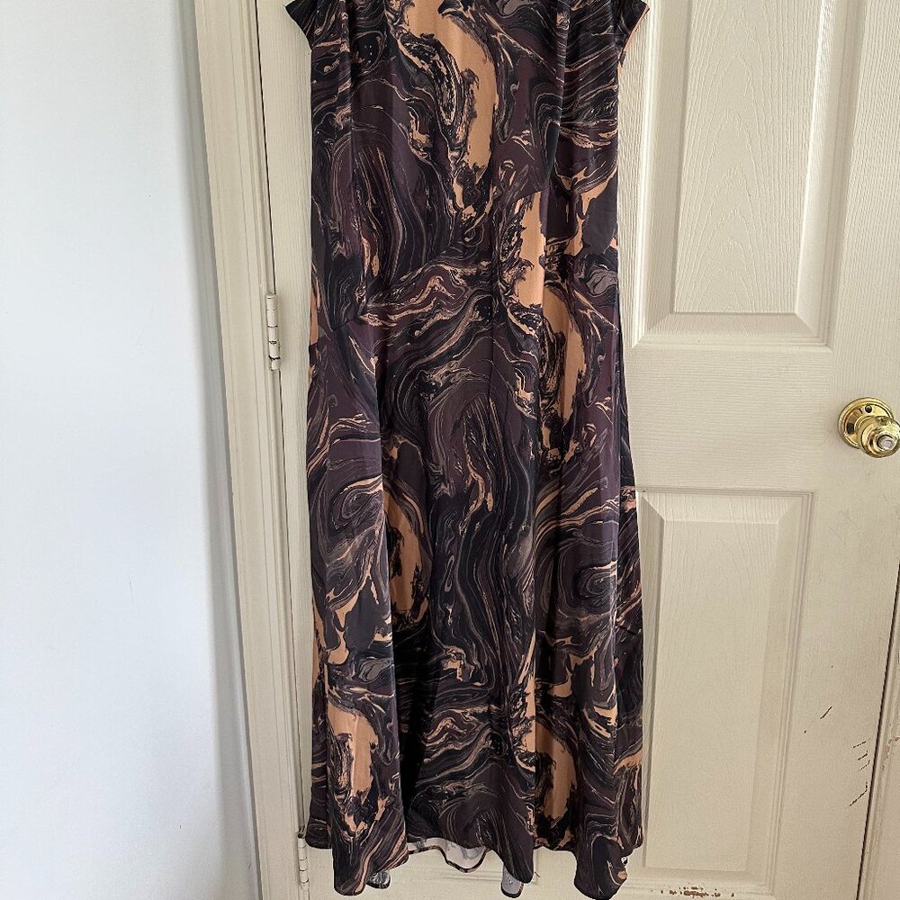 Express Marble Brown Midi Dress